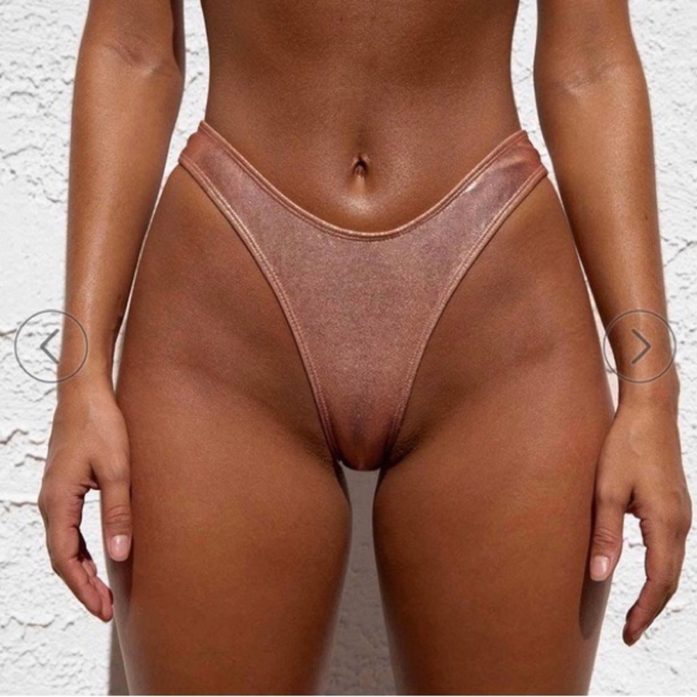 SET 👙: Minimale Animal Rose Gold Bikini Set ⭐️